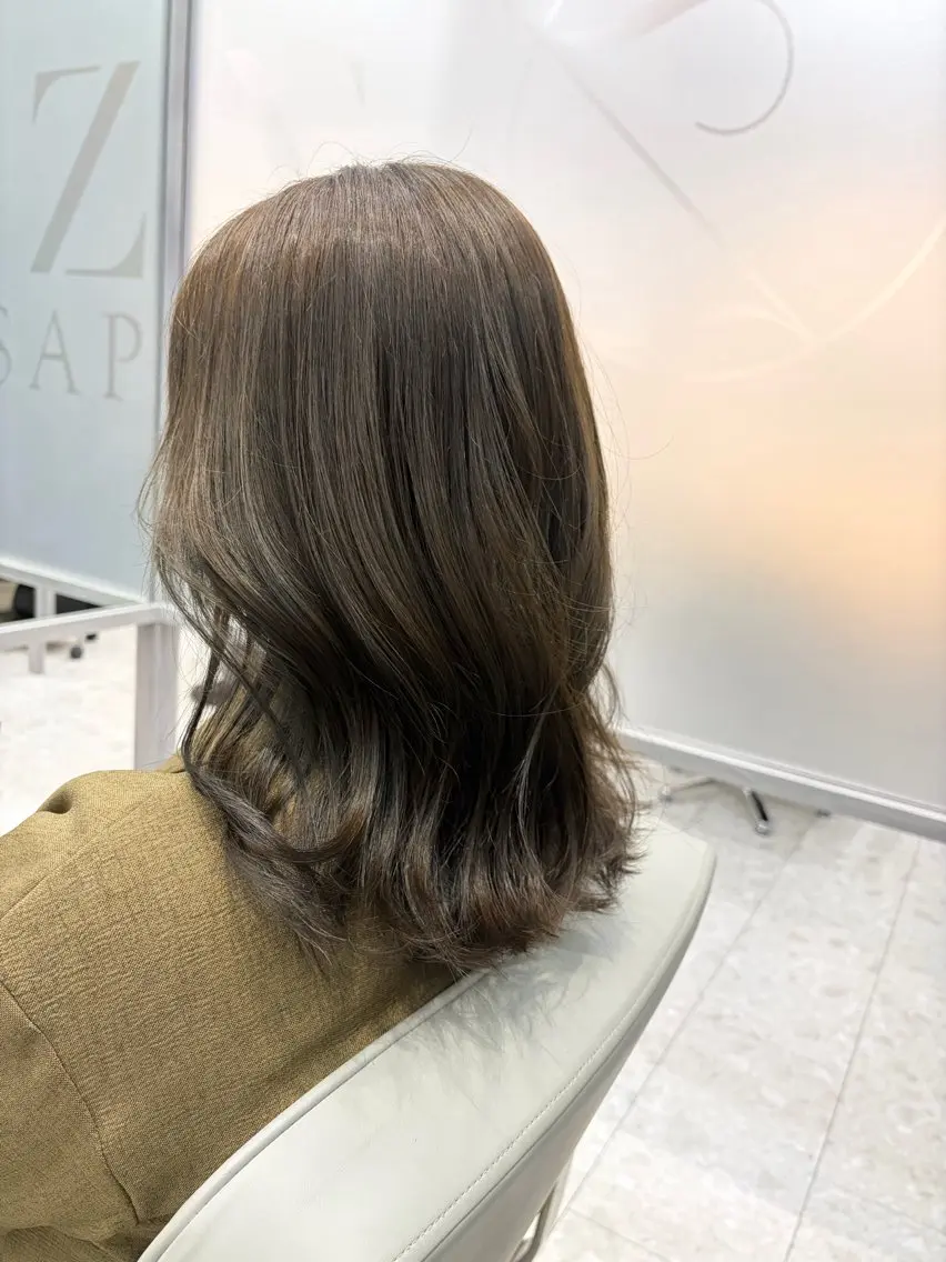 セミロング くせ毛 髪質改善 カット ヘアカラー 大人ヘア✨髪質改善 ✨艶髪＊今泉のヘアスタイル
