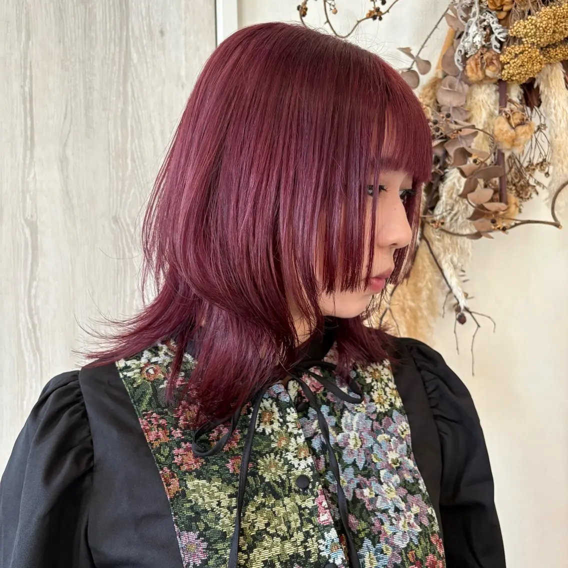 ミディアム 衛藤 澄玲のヘアスタイル