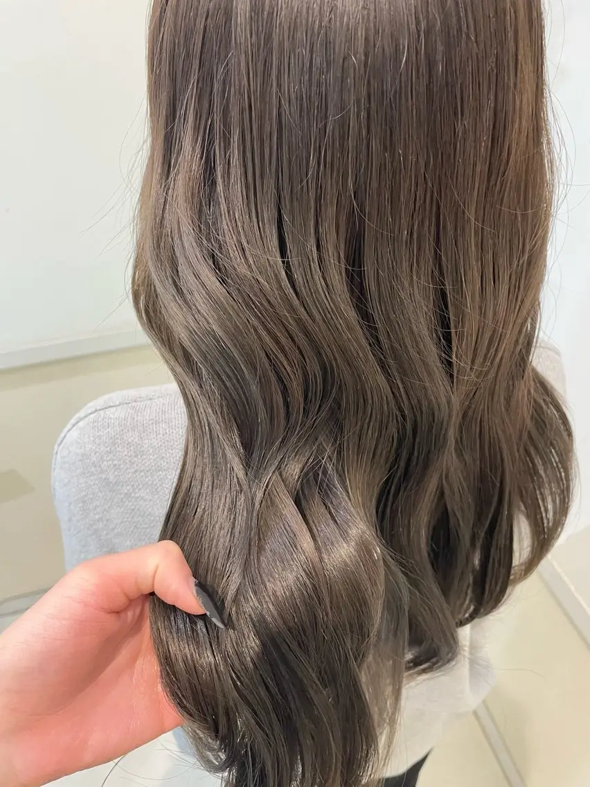ロング カラー カット ヘアカラー トリートメント 髪質改善カラー🤍 エクステ✨君島由実子のヘアスタイル
