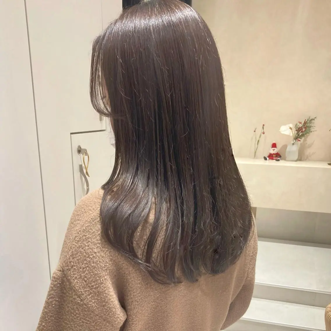 セミロング カラー 透明感カラー ハイライトカラー ハイライト 髪質改善 トリートメント MURANAKA RYOのヘアスタイル