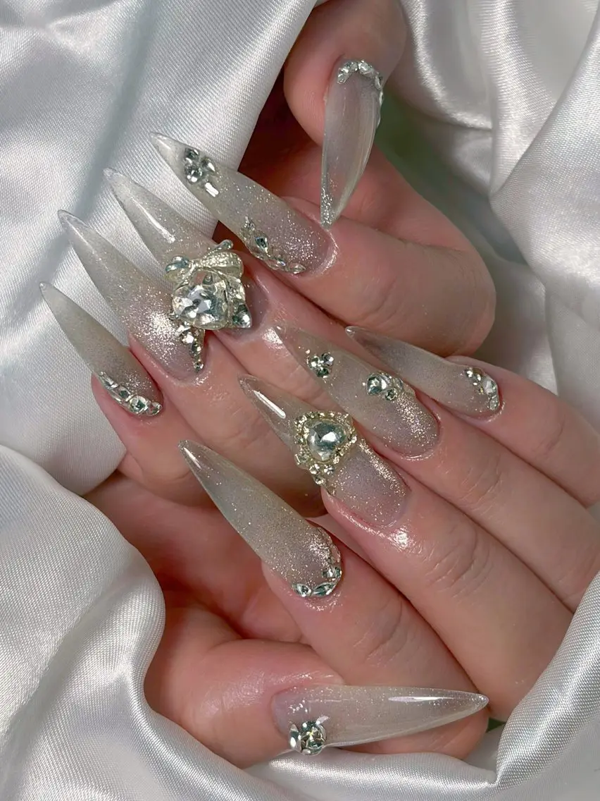 ネイル ハンドネイル LEELA NAIL STUDIOのネイルデザイン