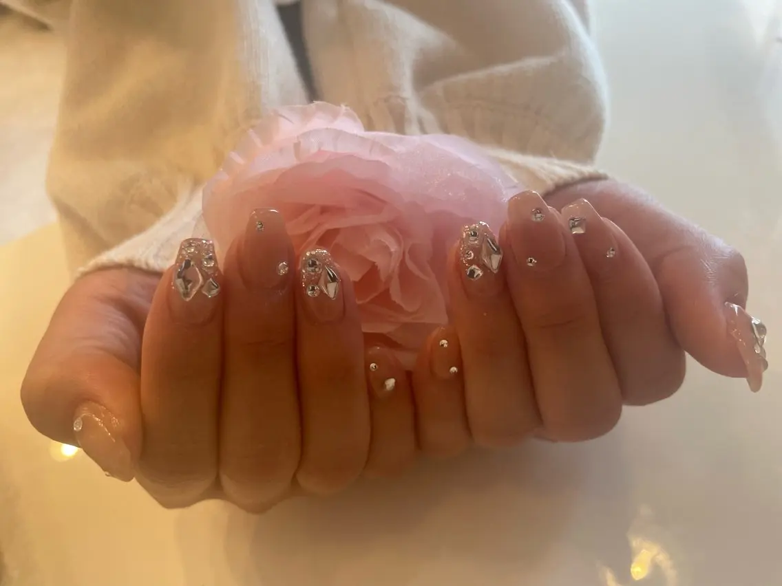 ネイル ♡ビジュール♡ NAIL &まつ毛のマツエク・マツパデザイン