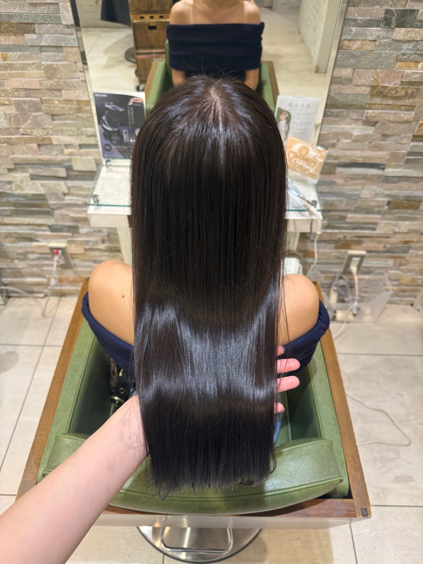 ロング カラー 透明感カラー グレージュ オリーブグレージュ オリーブグレー ヘアカラー カラーモデル募集中✨ 市岡穂華のヘアスタイル