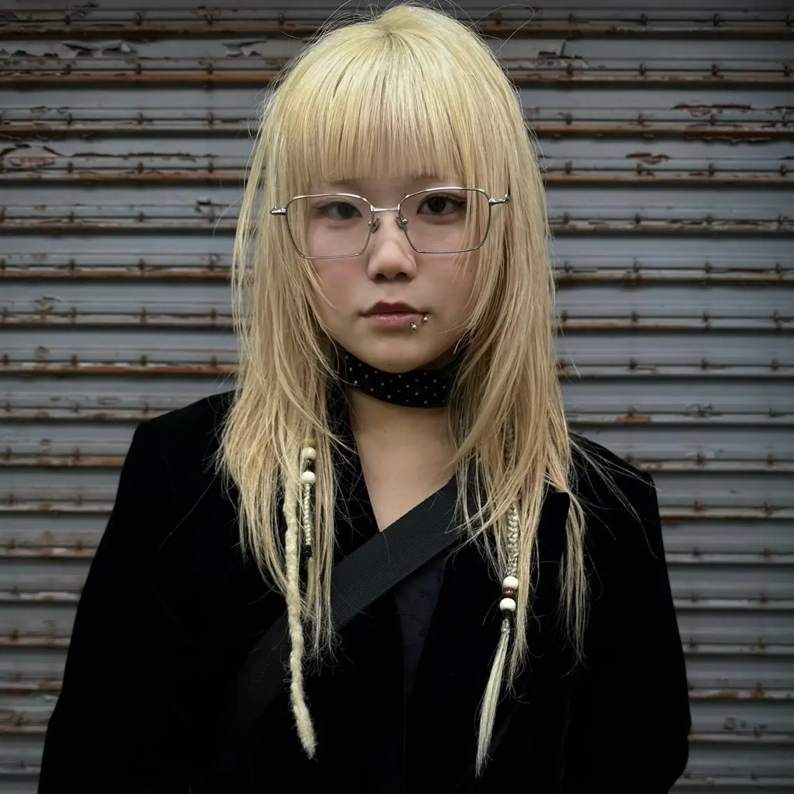 セミロング カラー レイヤーカット シャギー 顔周りデザイン/ ハイトーン/多田悠馬のヘアスタイル