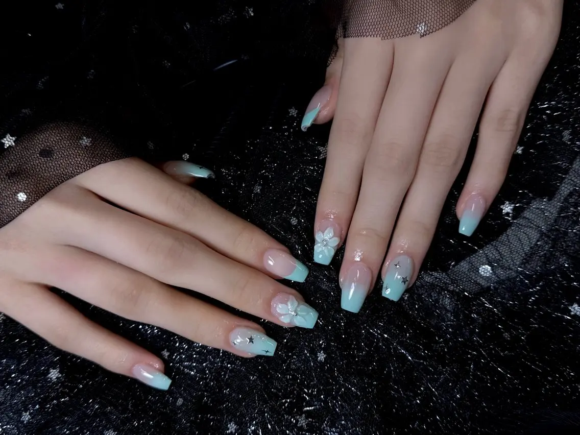 ネイル Lya Nail Salonのネイルデザイン