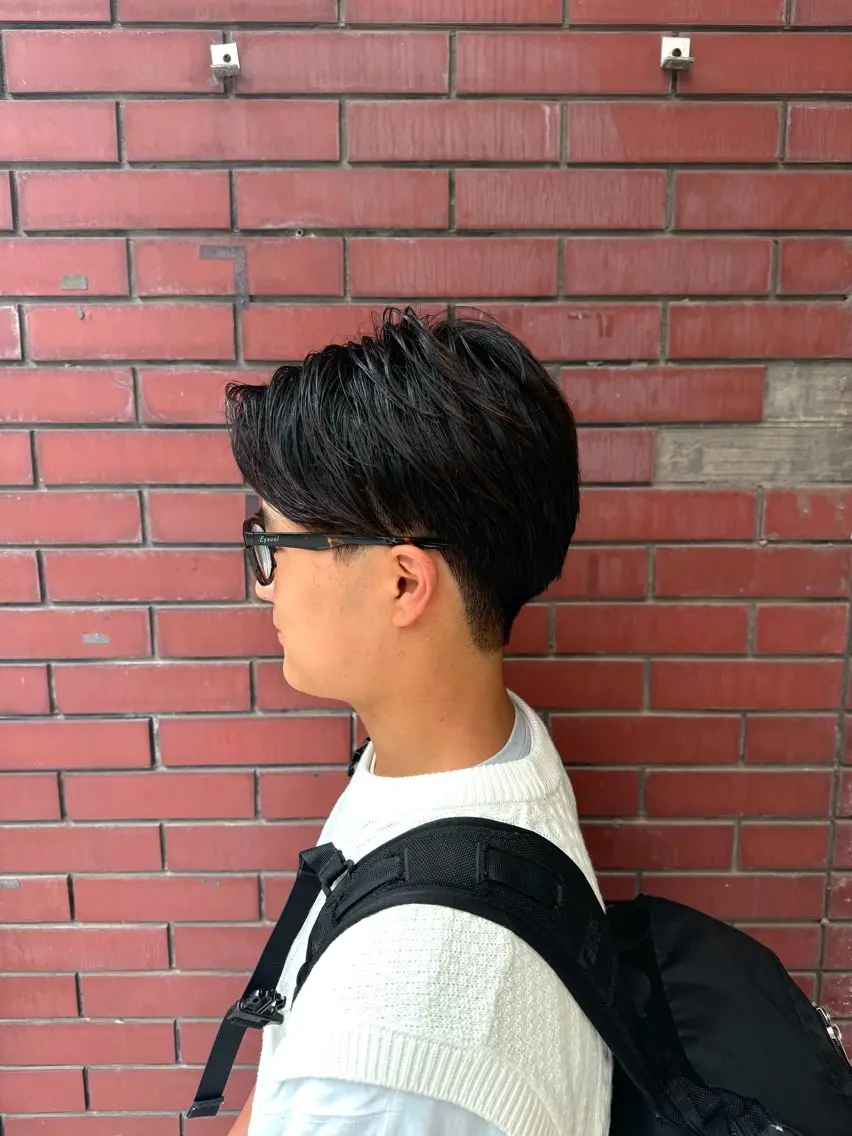 ショート パーマ メンズ センターパート メンズパーマ ニュアンスパーマ カット パーマ 柏メンズカットパーマ NO.1タイチのヘアスタイル