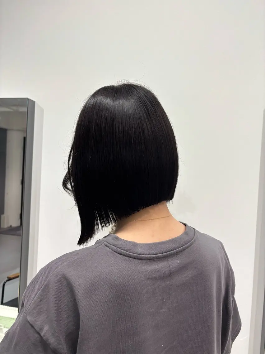 ミディアム ボブ 松崎 真衣のヘアスタイル