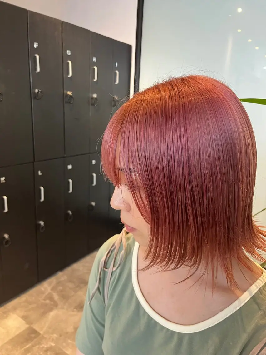 ショート カラー 7日空きあり 透明感✨️さとりんのヘアスタイル