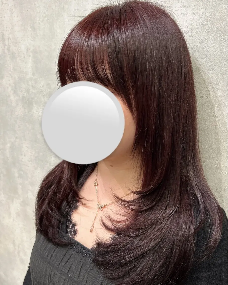 ロング カラー レッドカラー 中内 美空のヘアスタイル