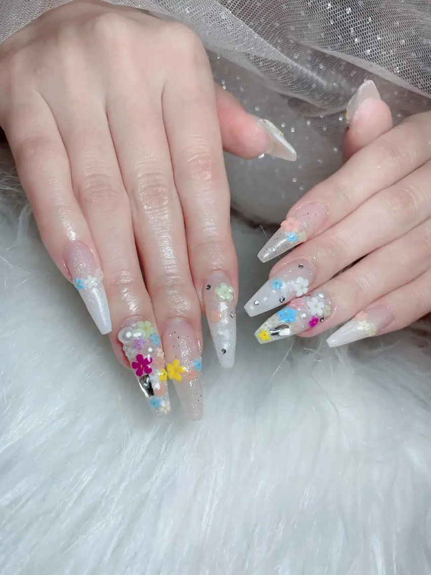 ネイル アートネイル ジェルネイル 韓国ネイル ニュアンスネイル ワンカラーネイル ハンドネイル Queen Nail Salonのネイルデザイン