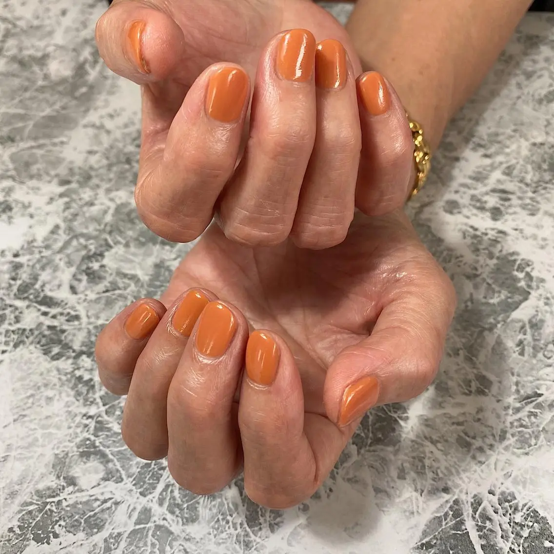 ネイル ワンカラーネイル オレンジ lcoco nailのネイルデザイン
