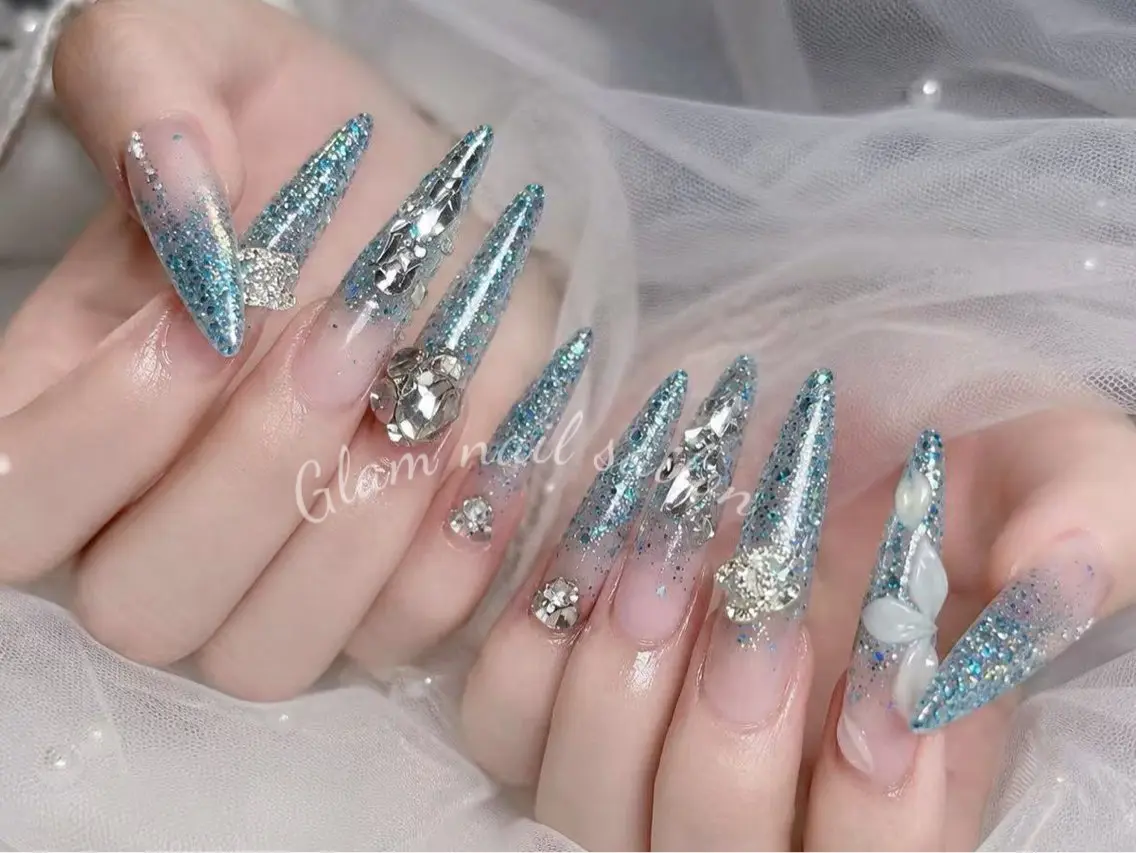 ネイル ハンドネイル エツメ💅 長さ出し🎀デザインのネイルデザイン
