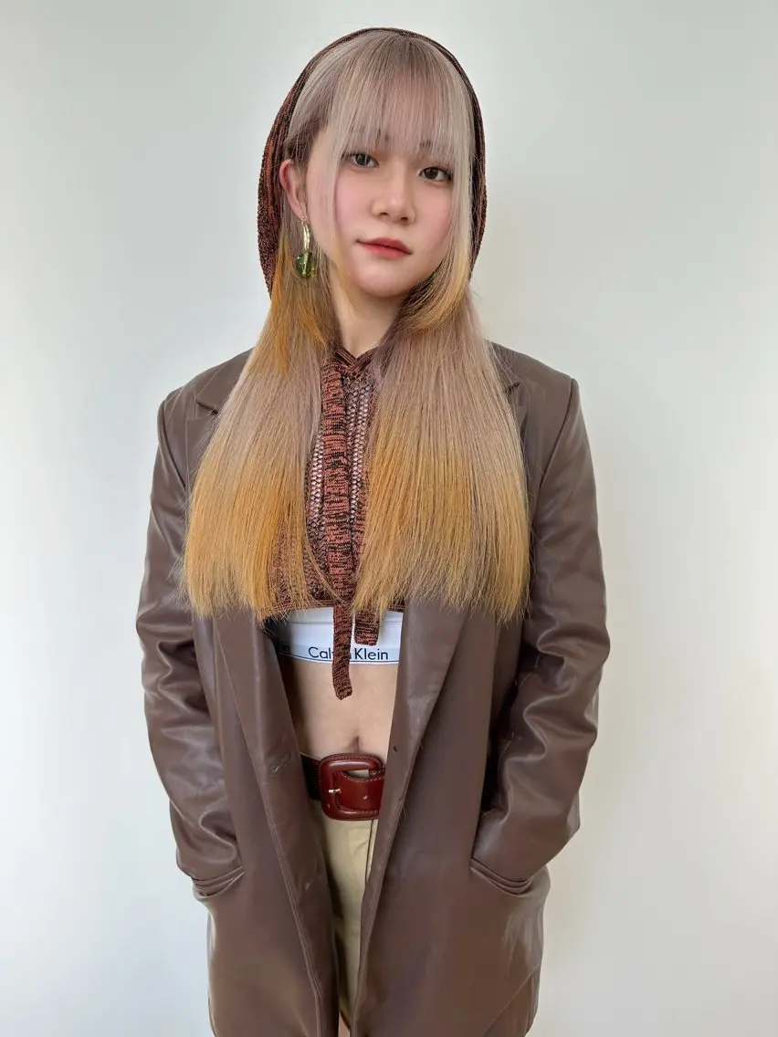 カラー ベージュカラー ミルクティーベージュ オレンジ ヘアカラー エフェクトブリーチ /ウルフ/クワさんのヘアスタイル
