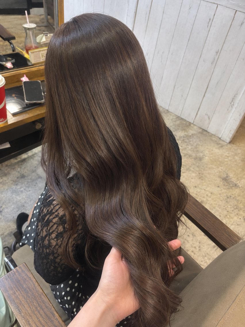 ロング カラー ブラウンカラー マロンブラウン ruup Rell スズカのヘアスタイル