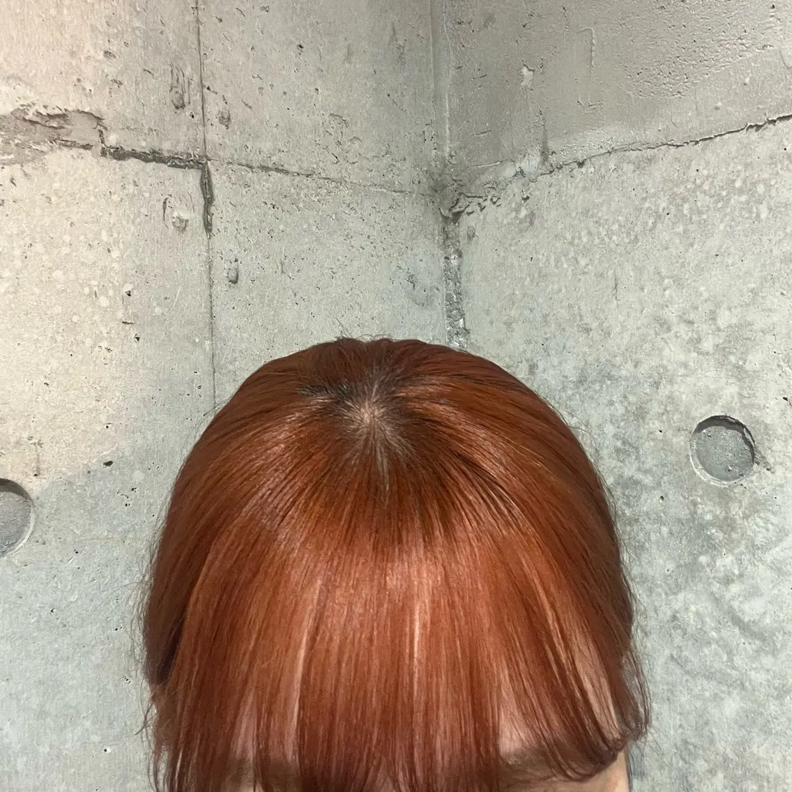 セミロング カラー オレンジ 菅野 紗弥のヘアスタイル