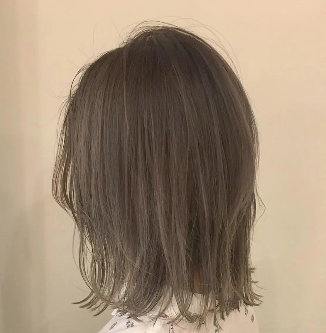 ショート カラー ブリーチ グレージュ ✨カラー支持No.1 🧸ワキ カナコ🧸のヘアスタイル