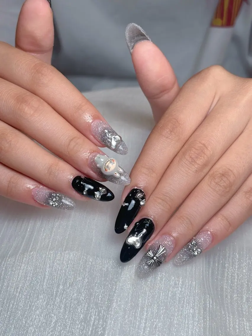 ネイル 里奈 Nailのネイルデザイン