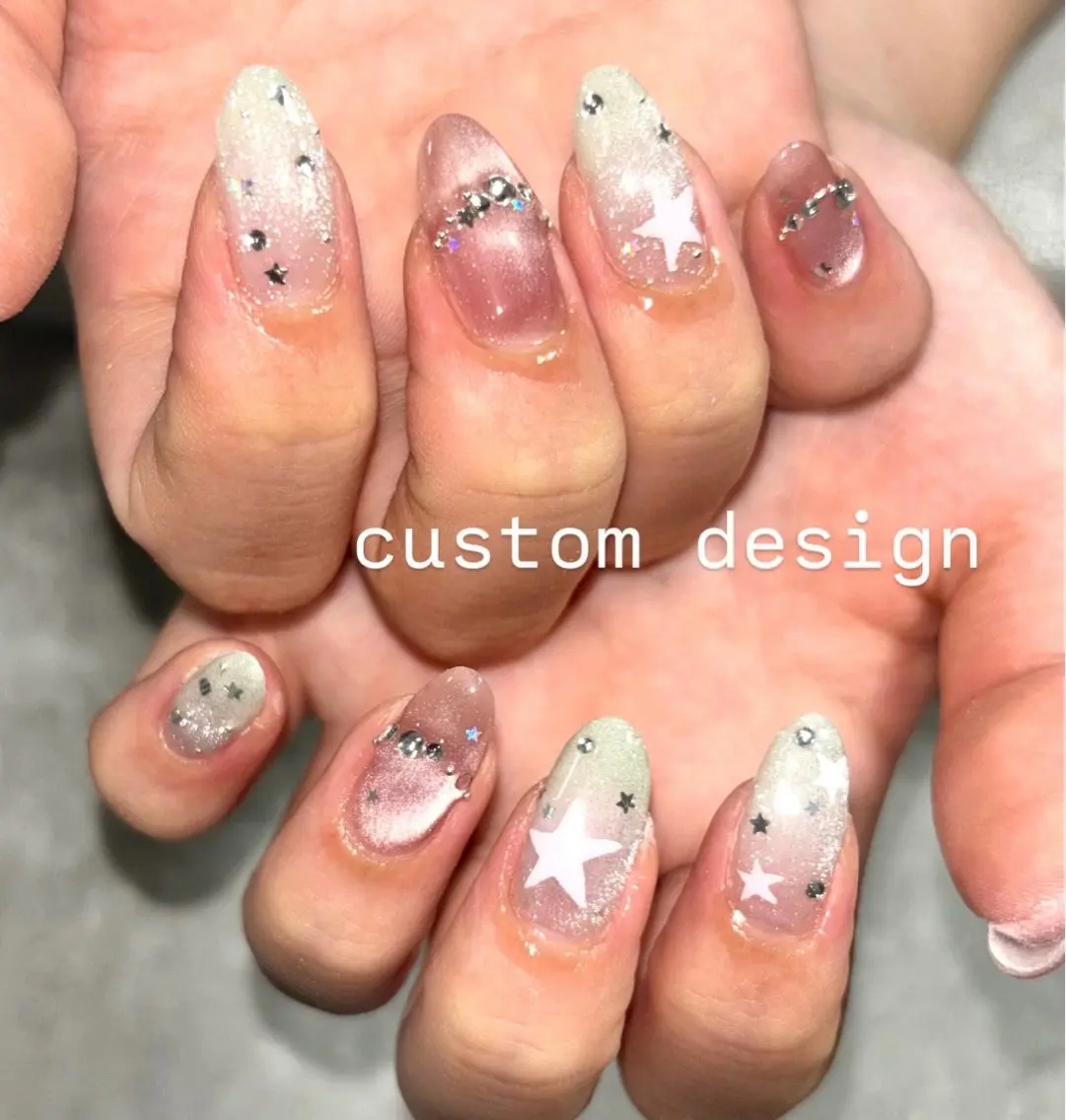 ネイル アートネイル ガーリー キラキラネイル 持ち込み Natsumi 【protea】のネイルデザイン