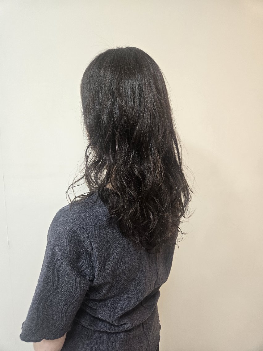ロング パーマ 稲島 弘子のヘアスタイル