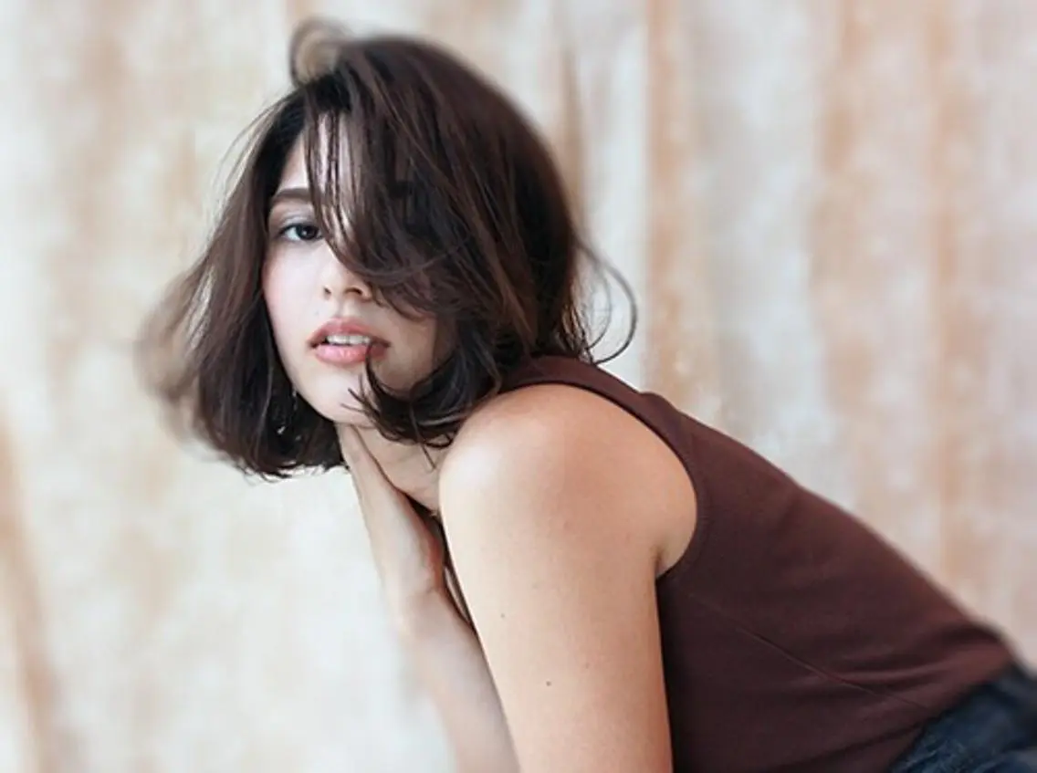 ミディアム ボブ 菅野 恵のヘアスタイル