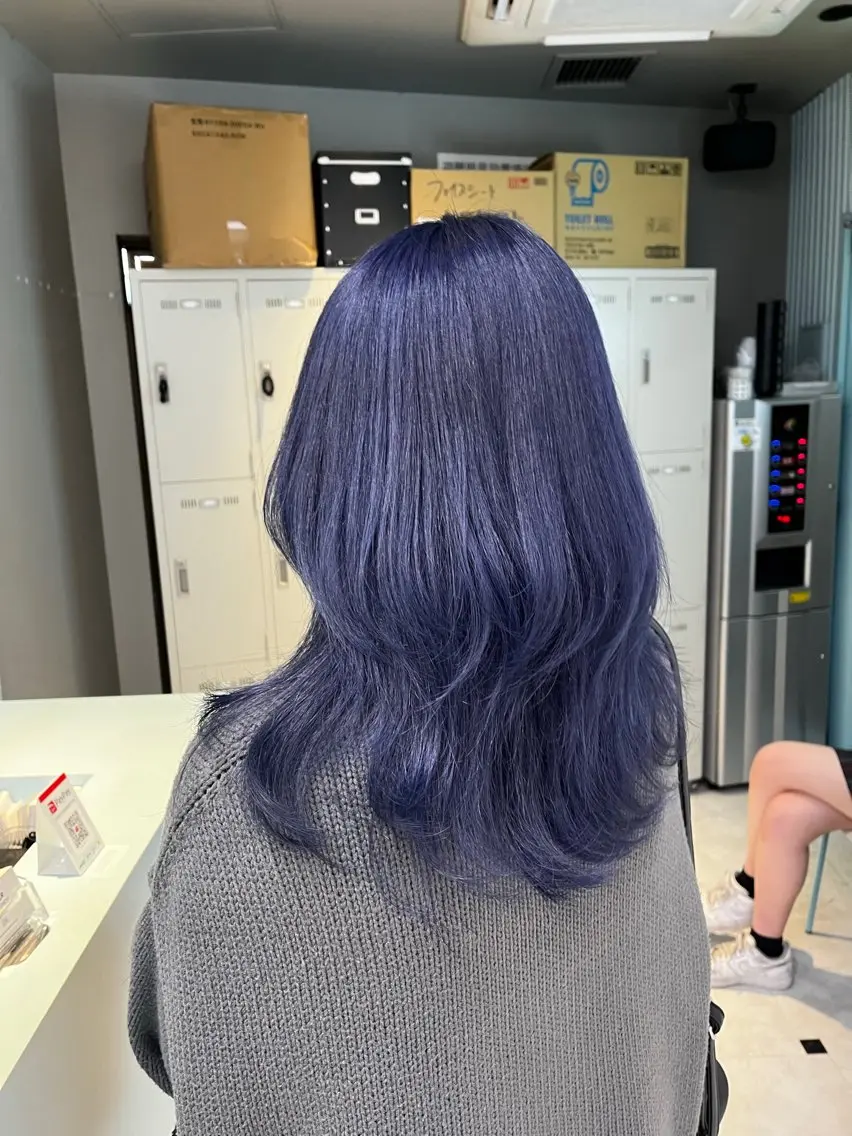 セミロング カラー ヘアカラー トリートメント ブリーチカラー 🩵MIZUKIのヘアスタイル
