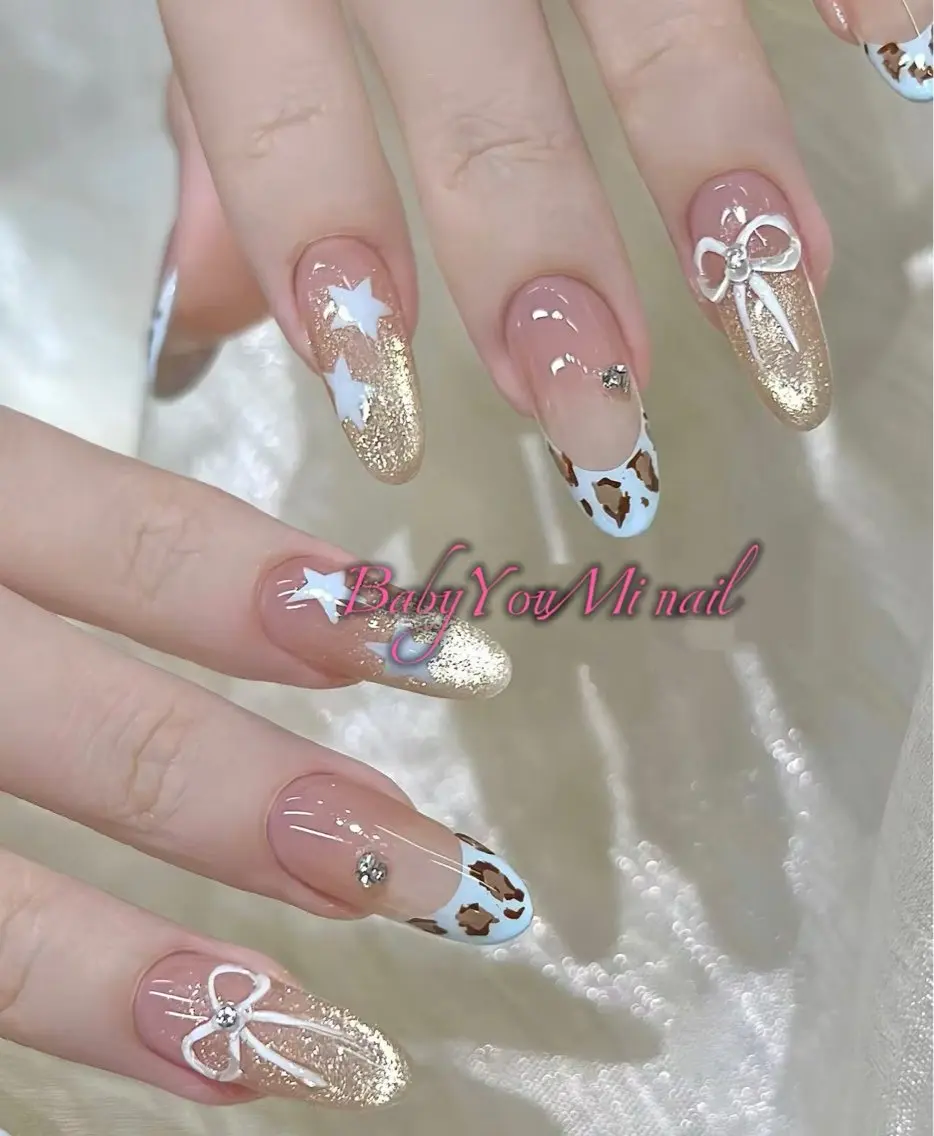 ネイル オーロラネイル フラワーネイル フットネイル フレンチネイル ジェルネイル ハンドネイル BabyYouMi nailのネイルデザイン