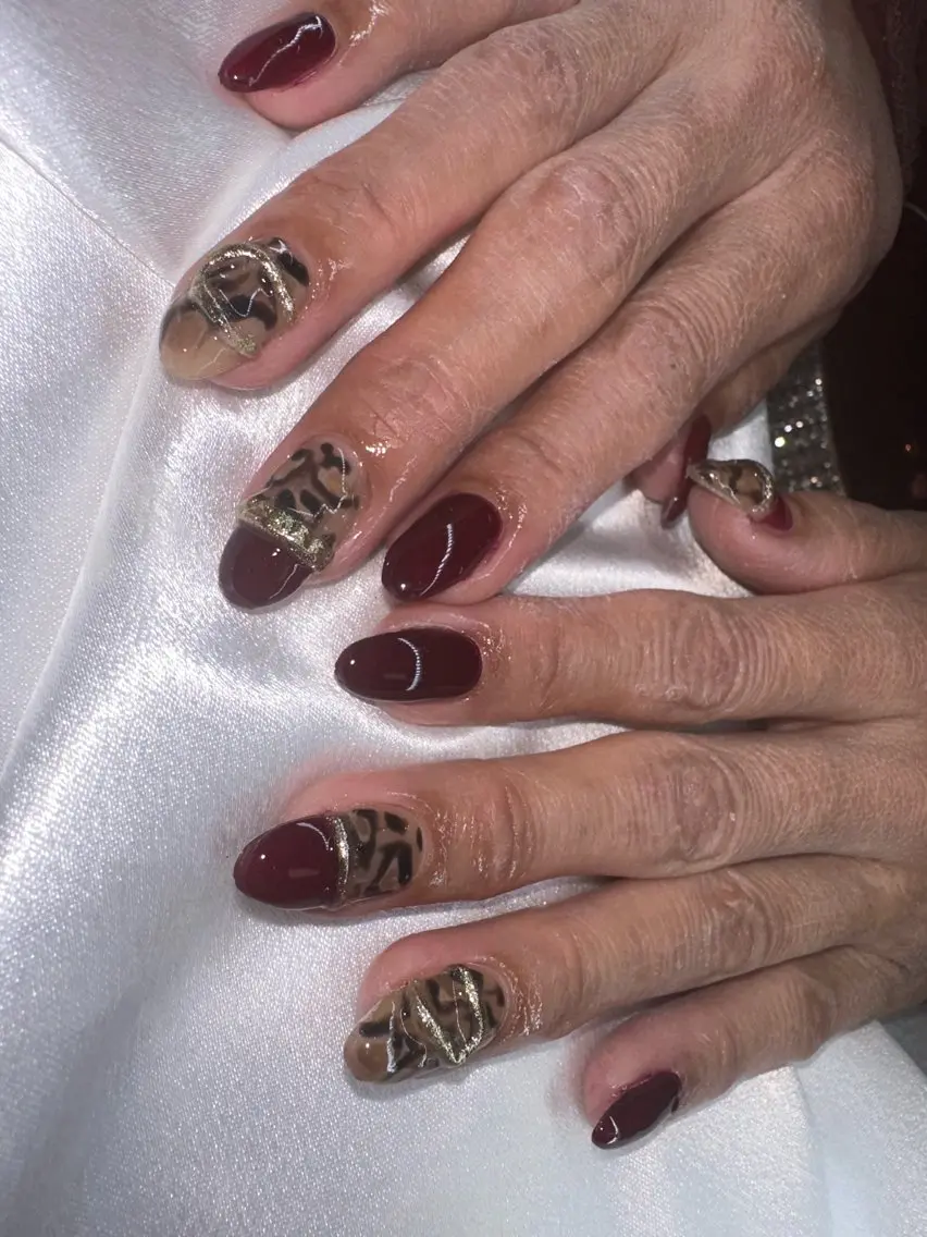 ミディアム ハンドネイル YOKOSUKA NAILS💅✨のネイルデザイン