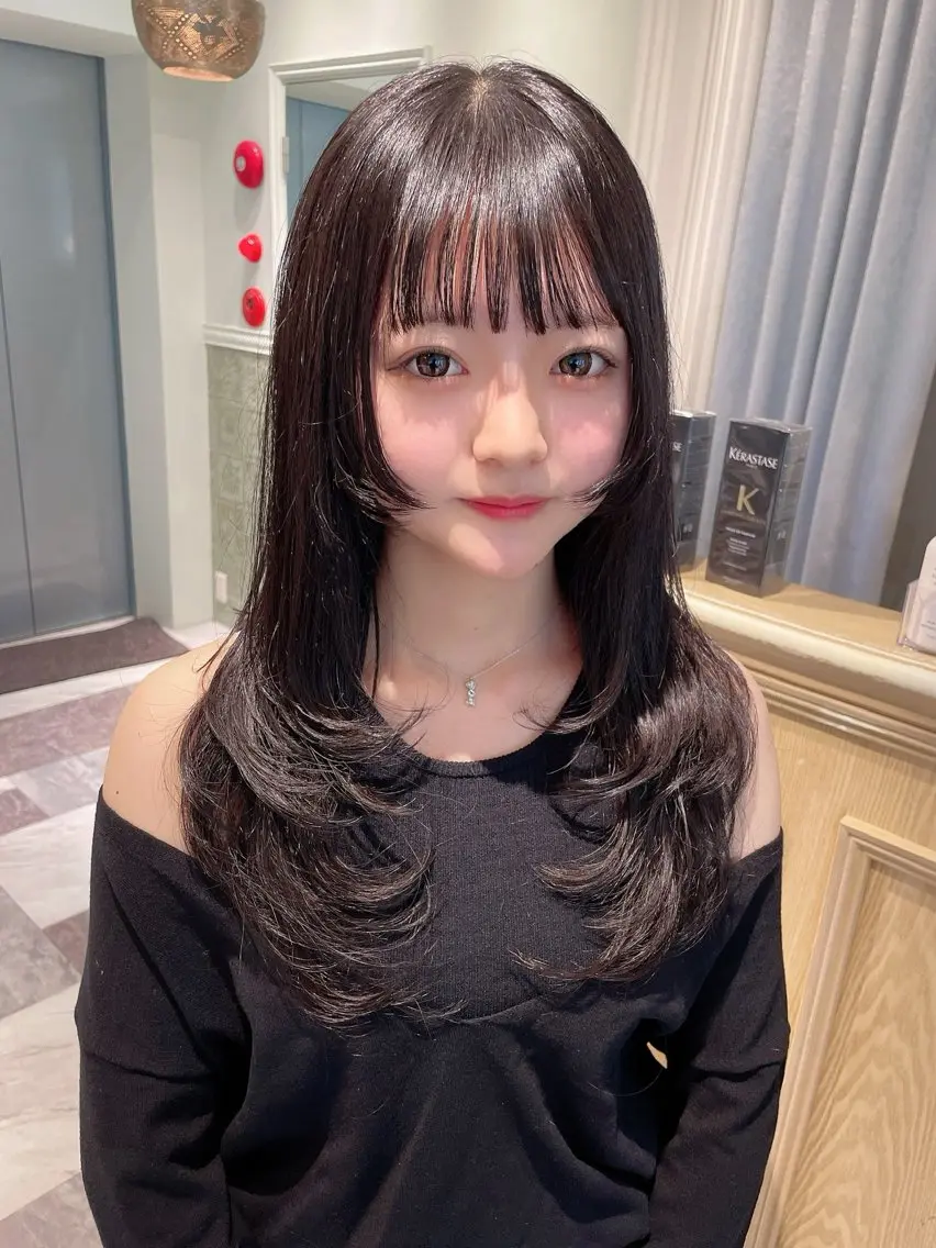 セミロング カラー ベージュカラー 黒髪 ブリーチ ブルーカラー ブルーブラック カット ヘアカラー トリートメント 木屋元一/透明感 /前髪/レイヤーのヘアスタイル