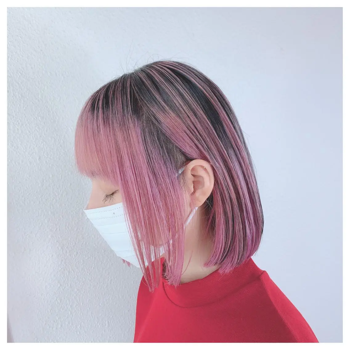 ショート カラー バレイヤージュ ブリーチ ピンクカラー レイヤーカット ヘアカラー 似合わせ/ カラー.岡田友仁のヘアスタイル