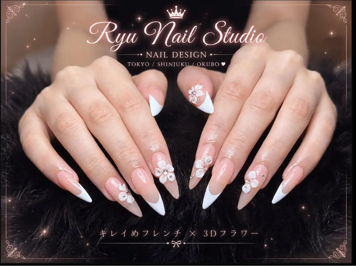 ネイル アートネイル フレンチネイル ジェルネイル キラキラネイル ニュアンスネイル ハンドネイル Ryu Nail YukiChanのネイルデザイン