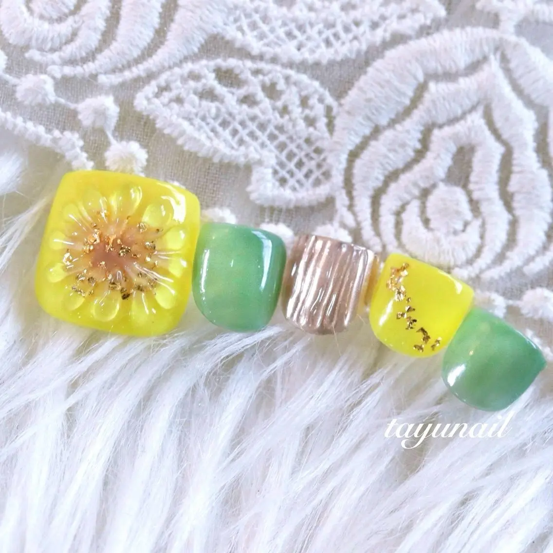 ネイル アートネイル ジェルネイル パラジェル フットネイル ネイルサロン 【たゆnail】のネイルデザイン