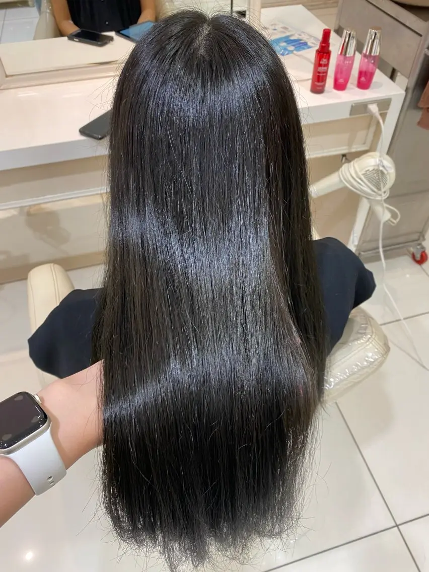 カラー 黒髪 ブルーカラー ブルーブラック ケアカラー 🎀TEN🎀 オリーブベージュのヘアスタイル