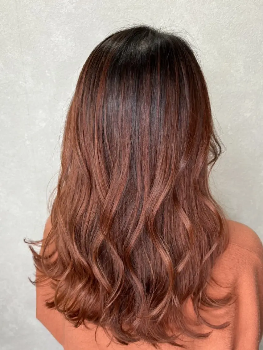 カラー 前田 かおりのヘアスタイル