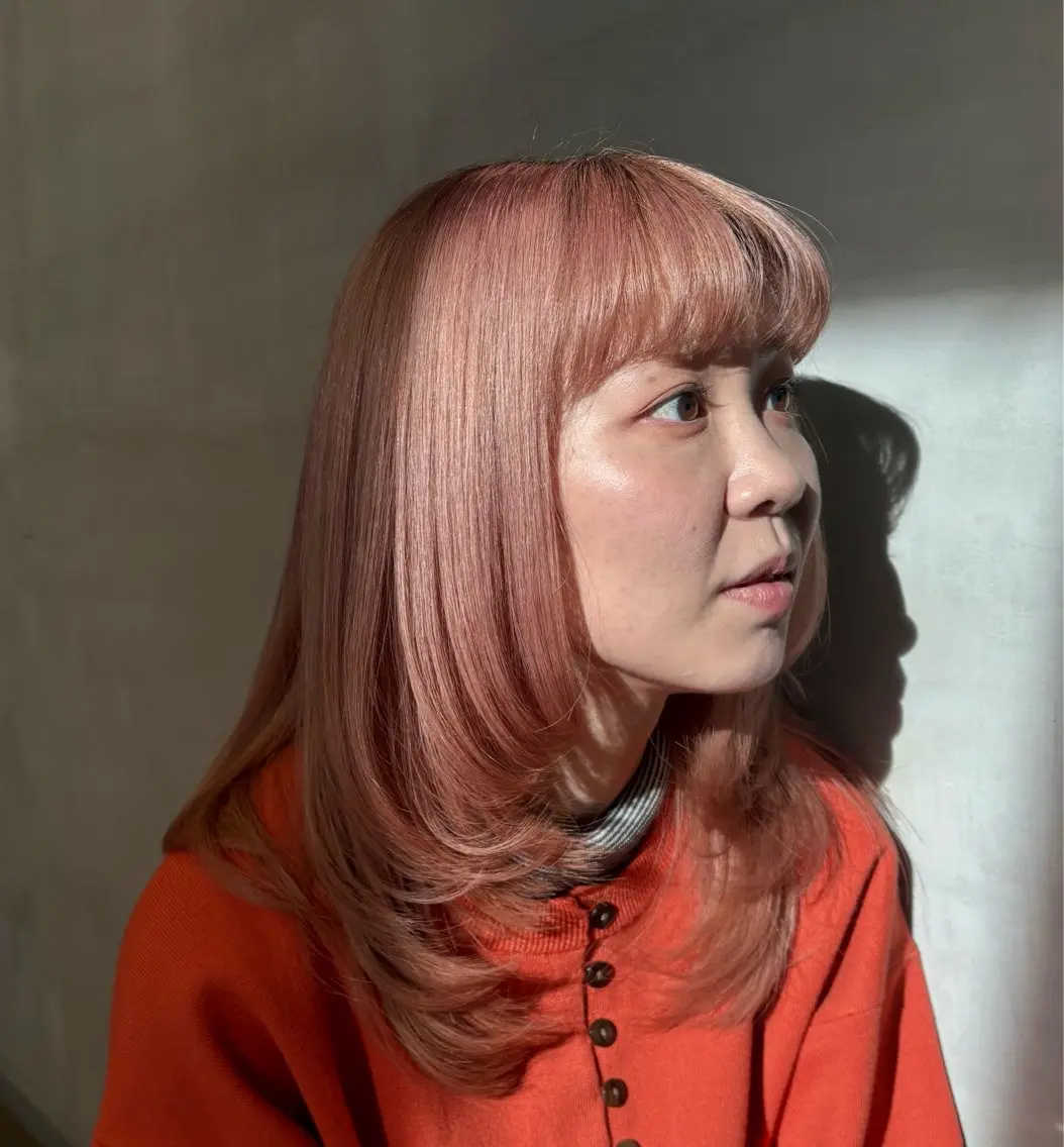 セミロング 鮫島海斗☆レイヤー☆ ケアブリーチのヘアスタイル