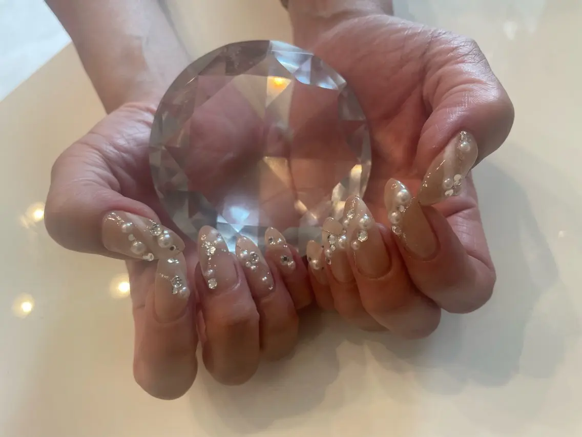 ネイル ♡ビジュール♡ NAIL &まつ毛のマツエク・マツパデザイン