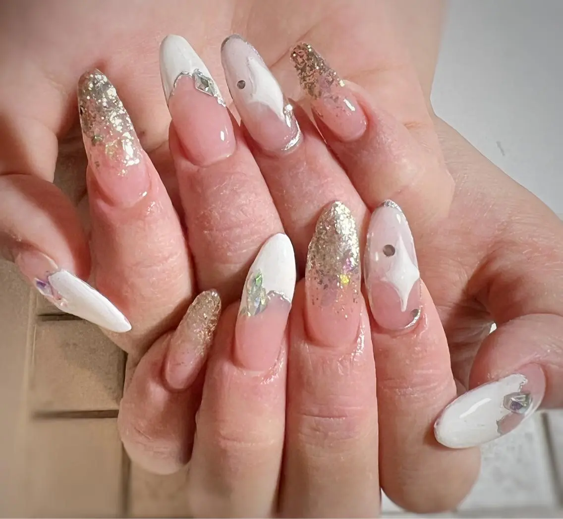 ロング ネイル キラキラネイル ハンドネイル private salon mieのネイルデザイン