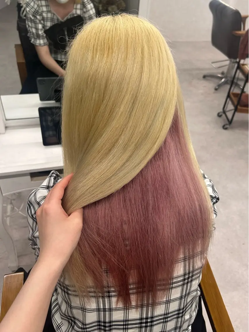 ロング 縮毛矯正 ヘアカラー 🎀ブリーチカラー 🎀なつのヘアスタイル