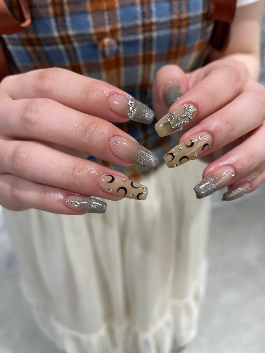 ネイル ユナ🌙 nailのネイルデザイン