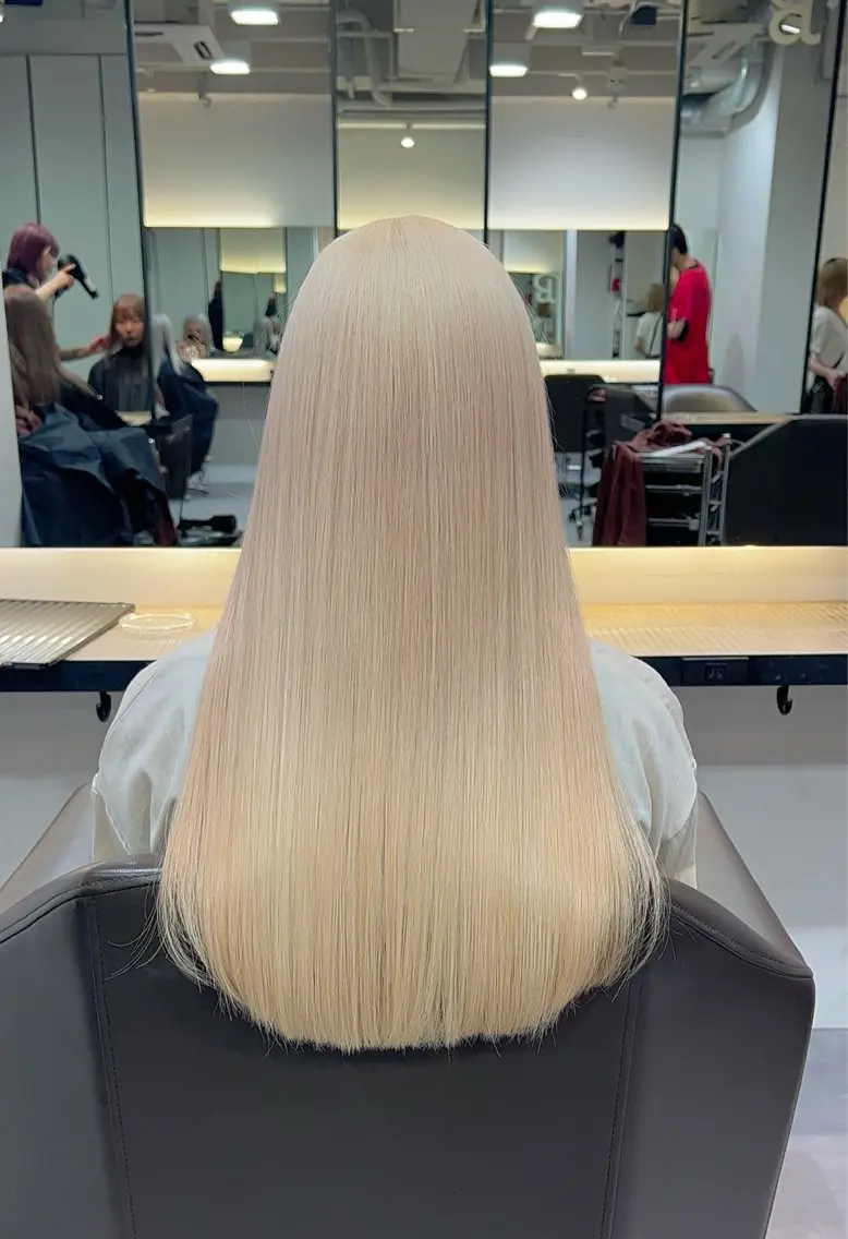 ロング カラー ヘアアレンジ ブリーチ 抜きっぱなしブロンド ブロンド 新宿No.1美髪師 taka髪質改善のヘアスタイル