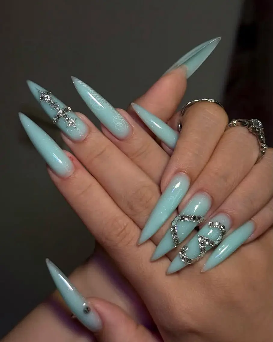 ネイル アートネイル フレンチネイル ジェルネイル キラキラネイル 韓国ネイル ハンドネイル ICE Nailsのネイルデザイン