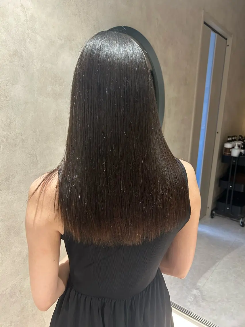 《minimo限定》👩🏻ロング毛先カット+質感UPトリートメント+マイクロバブル✂️※レイヤー🆖の写真