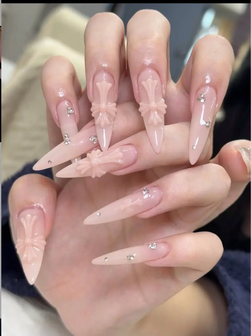 ネイル チークネイル 長さ出し フラッシュネイル フレンチネイル グラデーション ハンドネイル Lenie Nail Salonのネイルデザイン