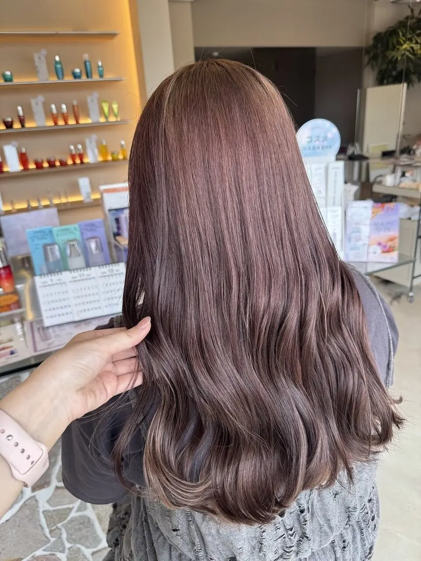 ロング ヘアカラー トリートメント 杉田 実来のヘアスタイル