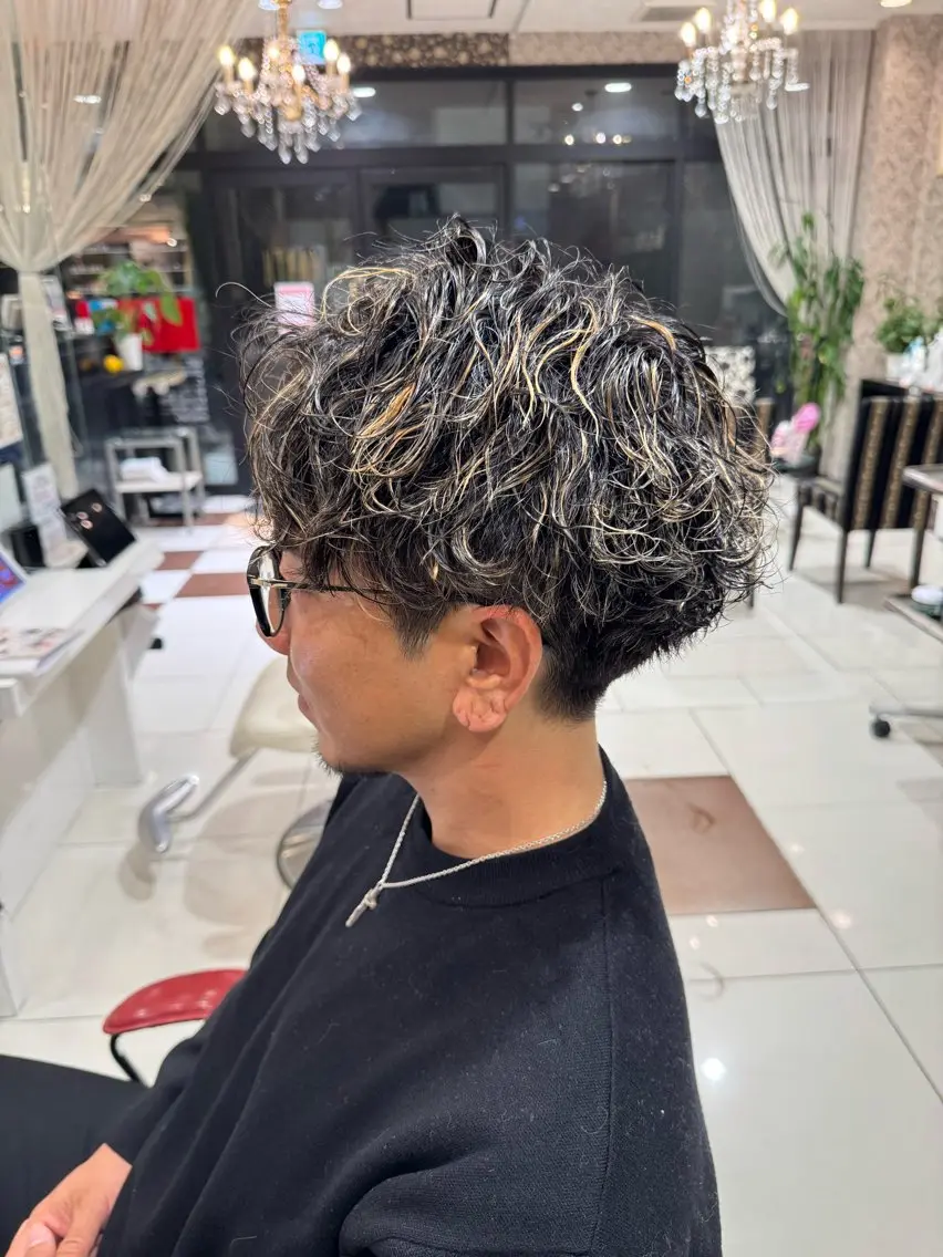 パーマ カット ヘアカラー パーマ 縮毛矯正 トリートメント メンズ特化/竹の塚 オザキ コウセイのヘアスタイル