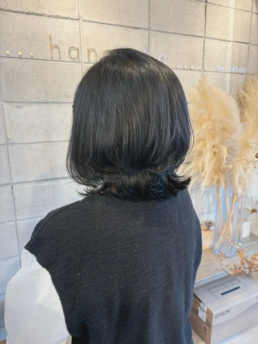 ミディアム レイヤーカット カット トリートメント 中村 潮音のヘアスタイル
