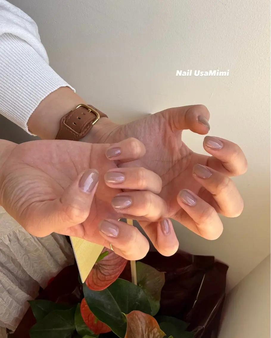 ネイル ジェルネイル 氷ネイル・うるうるネイル 韓国ネイル マグネットネイル ワンホンネイル ハンドネイル 本町ネイルNail UsaMimiのネイルデザイン