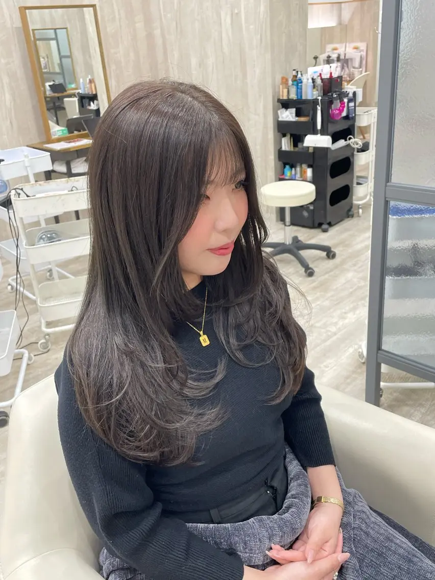 【限定価格】ブリーチなし透明感カラー×ロングレイヤーカットの写真