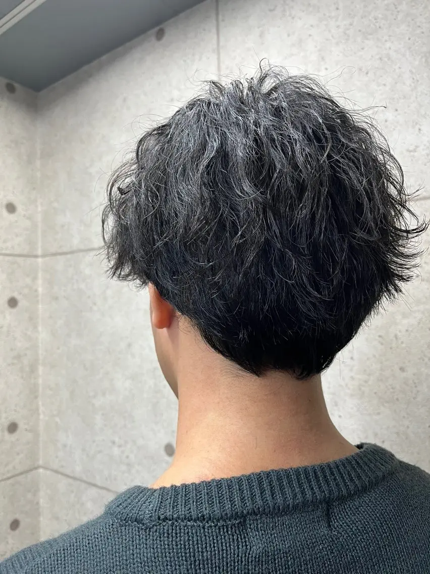 パーマ メンズ メンズパーマ 波巻きパーマ メンズ特化大久保 圭太のヘアスタイル