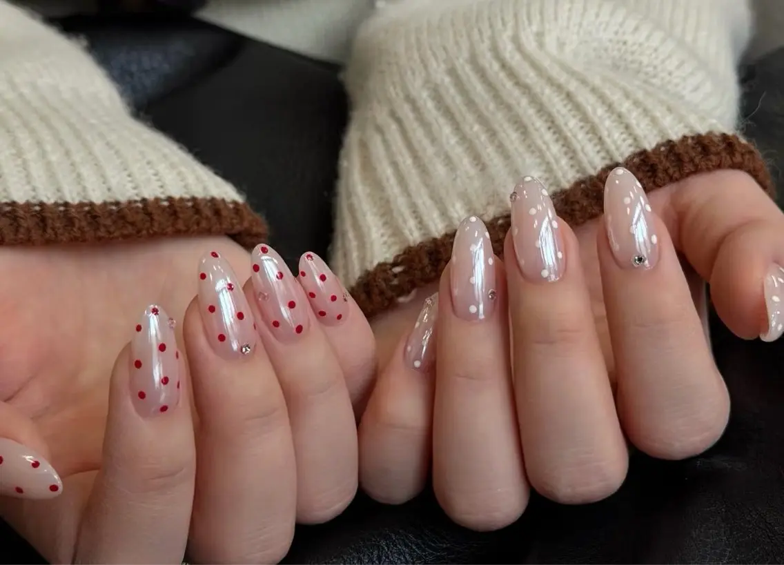 ネイル オーロラネイル 長さ出し フレンチネイル ジェルネイル ガラスフレンチ Rela・S NAILのネイルデザイン