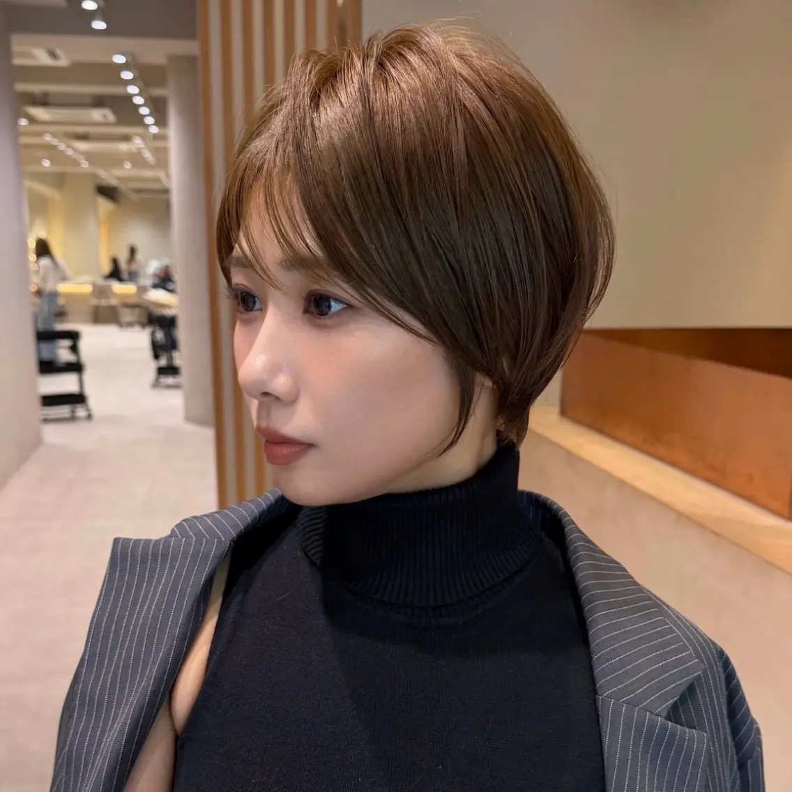 ショート カラー レイヤー|縮毛矯正 |韓国ボブ|岡田洸太のヘアスタイル